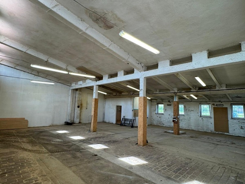 Pronájem obchodu 190 m², Líšnice