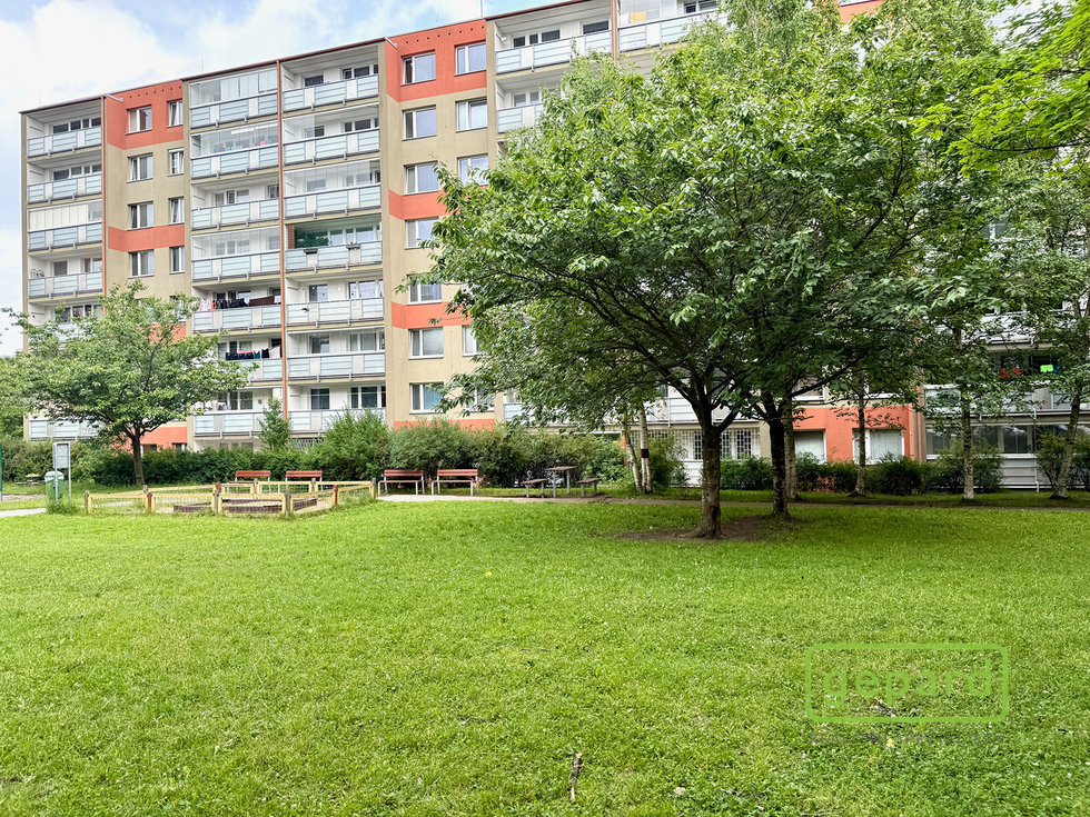 Pronájem bytu 4+1 92 m², Praha
