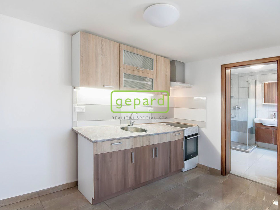 Prodej činžovního domu 237 m², Rudná