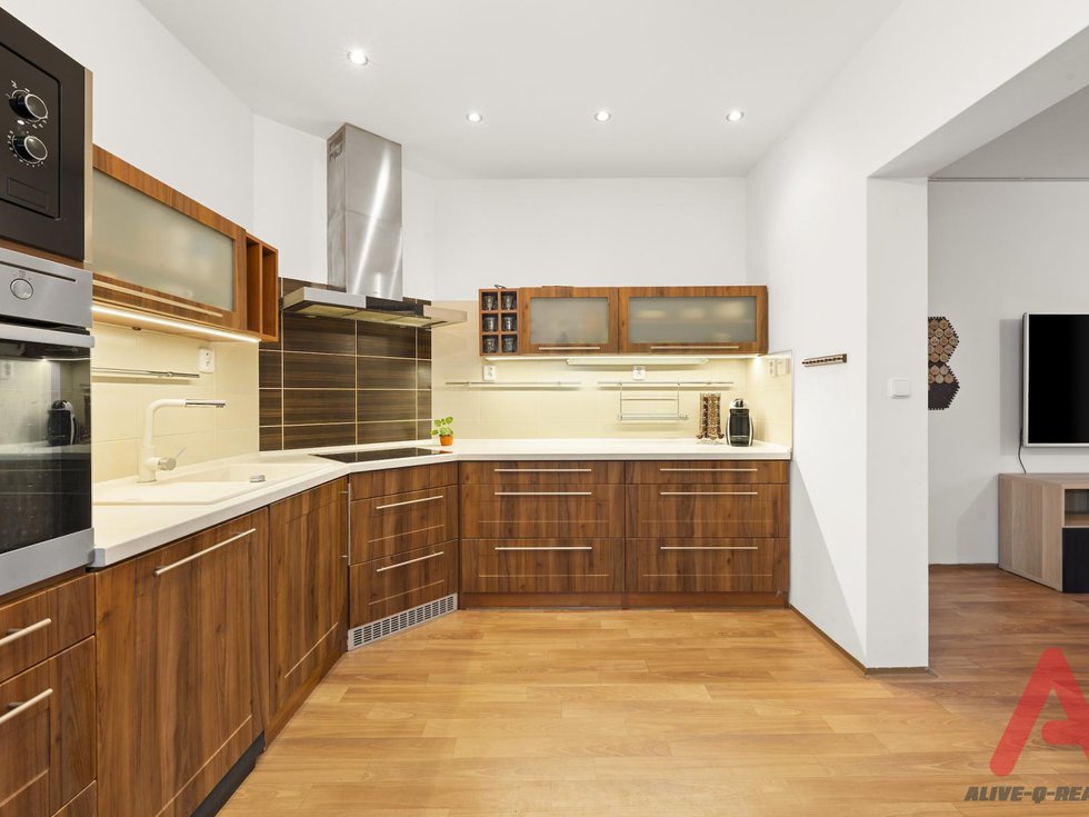 Prodej bytu 3+kk 96 m², Milovice