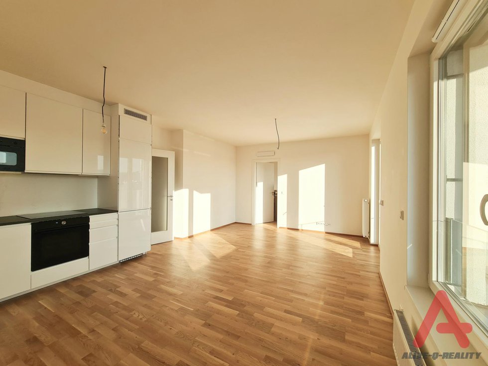 Pronájem bytu 2+kk 61 m², Praha