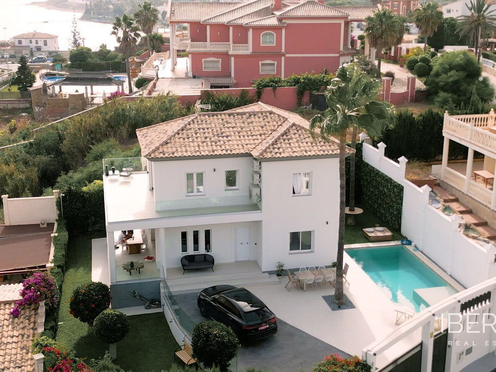 Prodej rodinného domu 336 m²