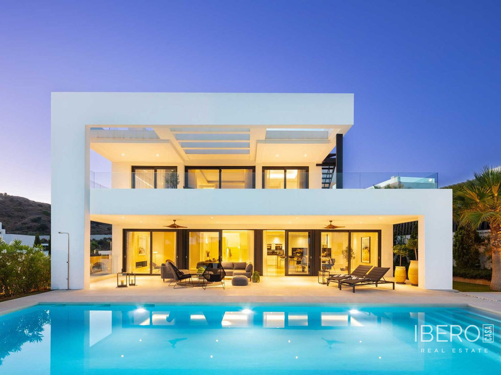 Prodej rodinného domu 486 m²