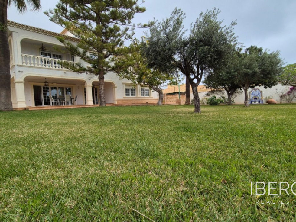 Prodej rodinného domu 545 m²