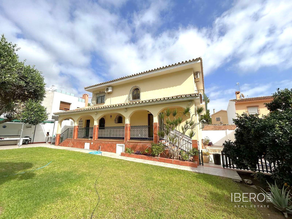 Prodej rodinného domu 346 m²