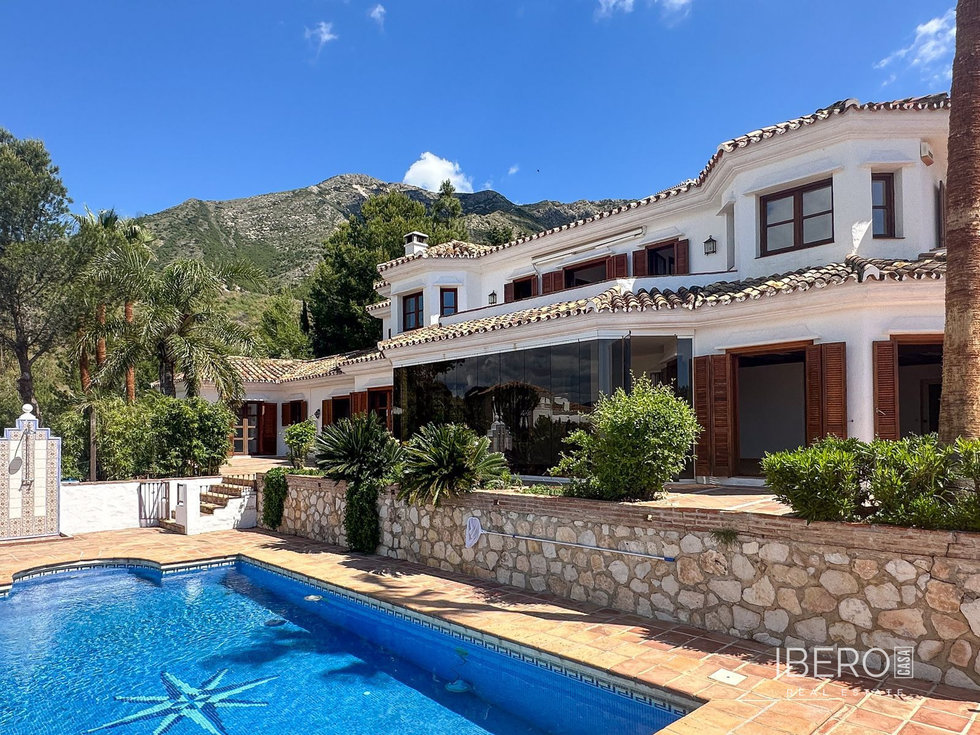 Prodej rodinného domu 306 m²