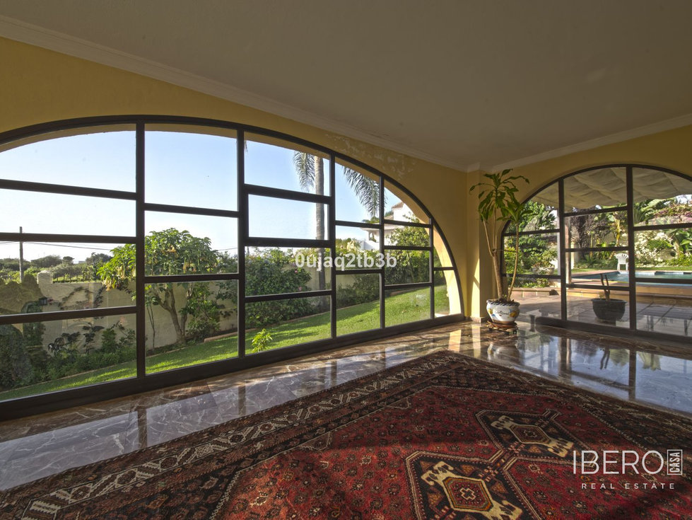 Prodej rodinného domu 528 m²