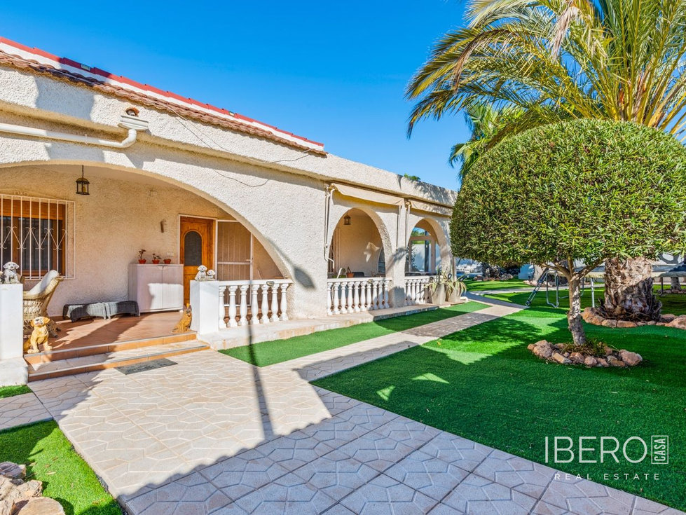 Prodej rodinného domu 246 m²