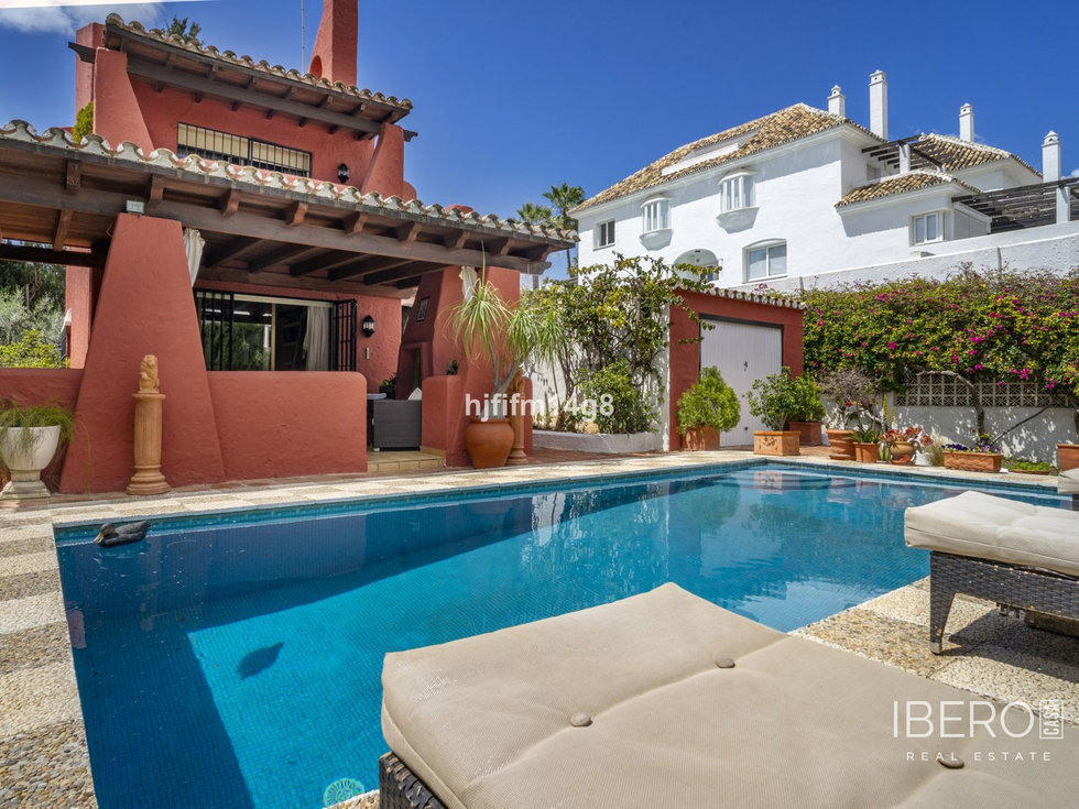 Prodej rodinného domu 204 m²
