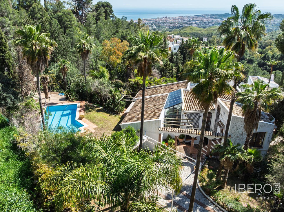 Prodej rodinného domu 379 m²