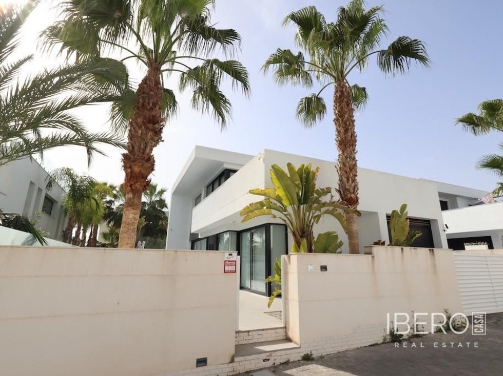 Prodej rodinného domu 191 m²