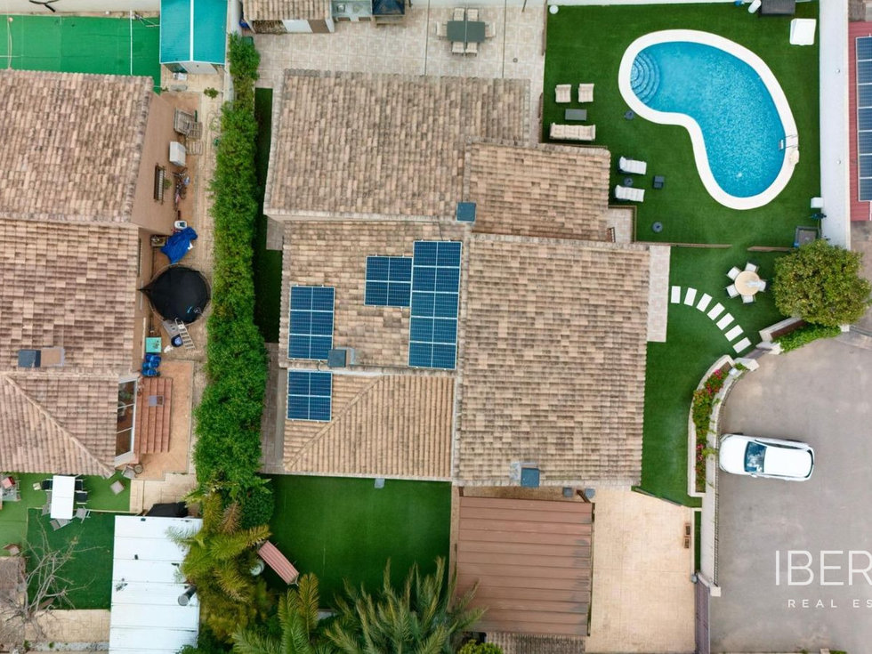Prodej rodinného domu 450 m²