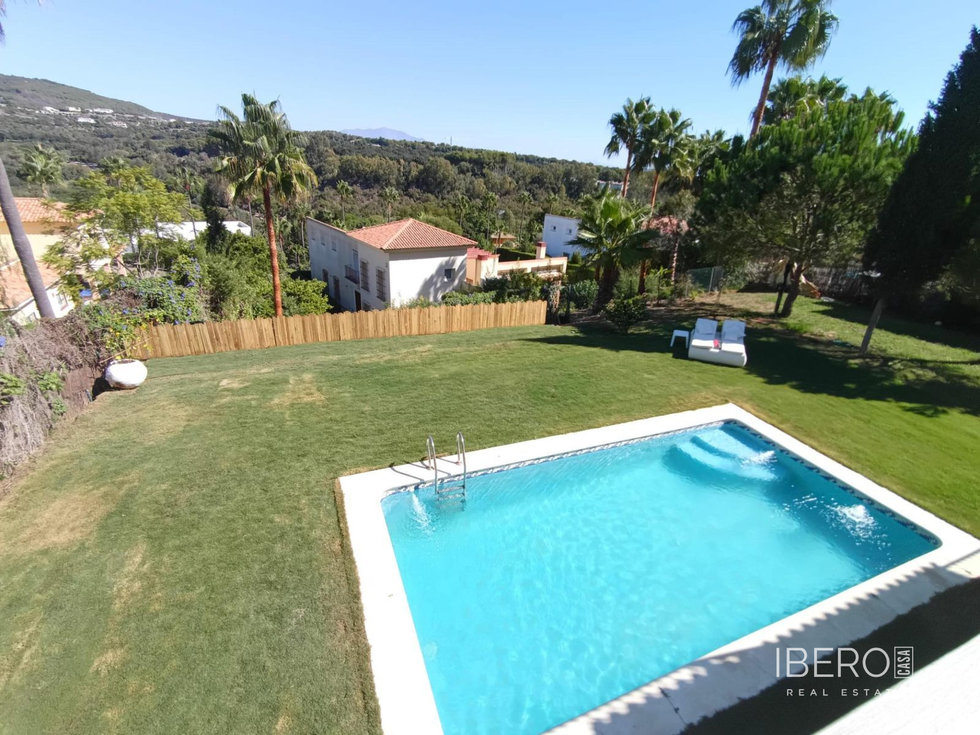 Prodej rodinného domu 415 m²
