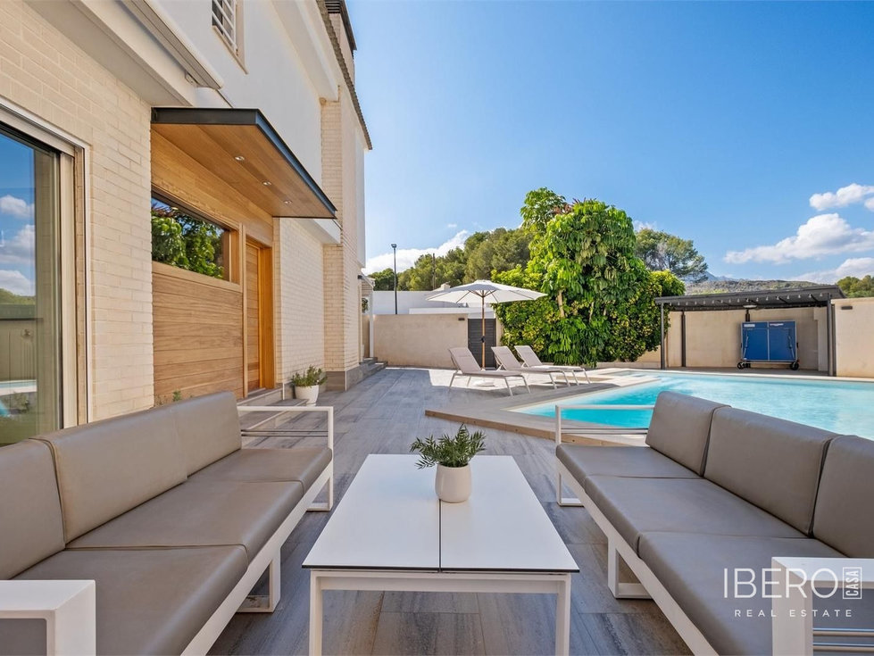 Prodej rodinného domu 172 m²