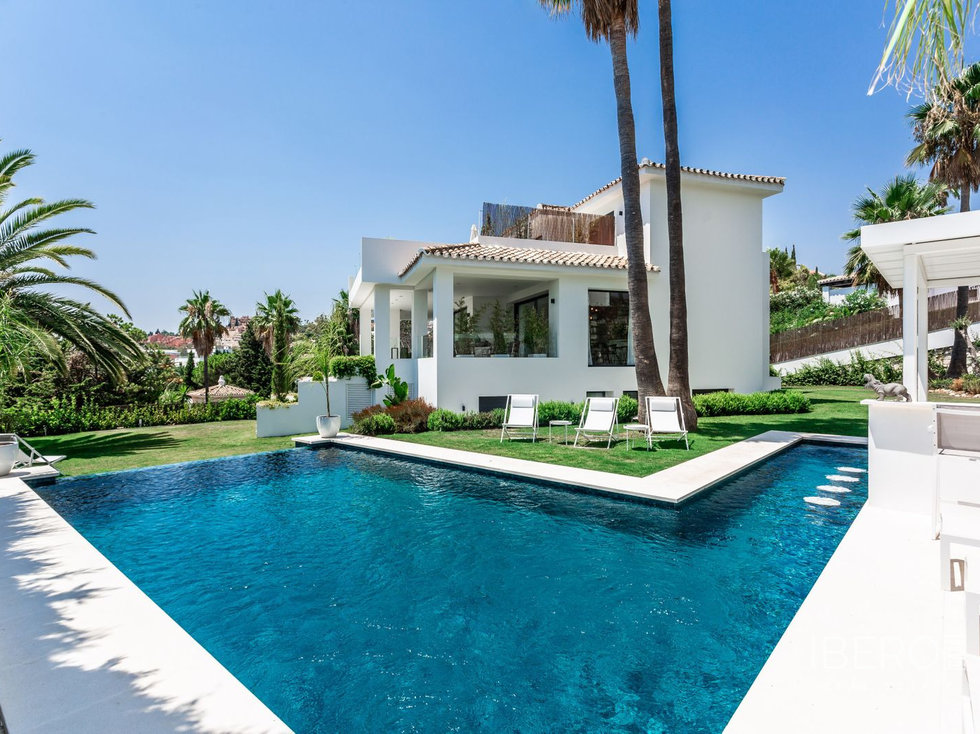 Prodej rodinného domu 495 m²