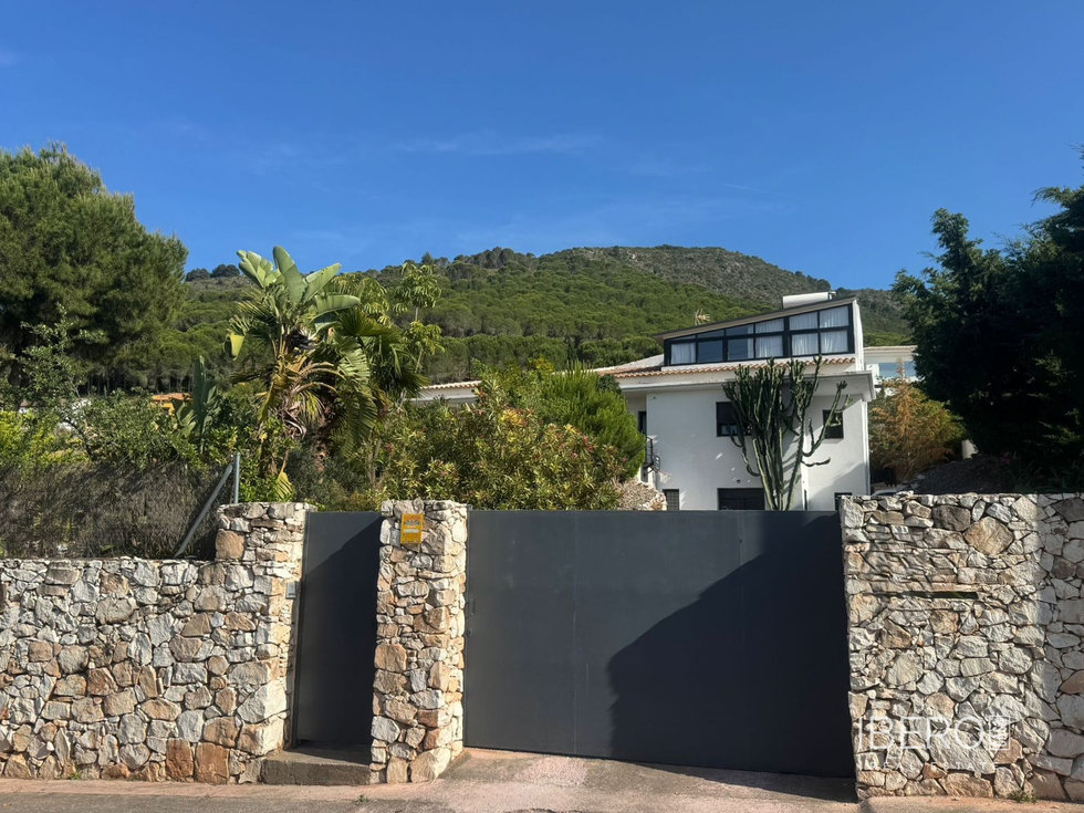 Prodej rodinného domu 299 m²