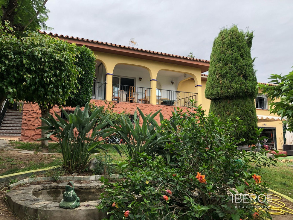 Prodej rodinného domu 336 m²