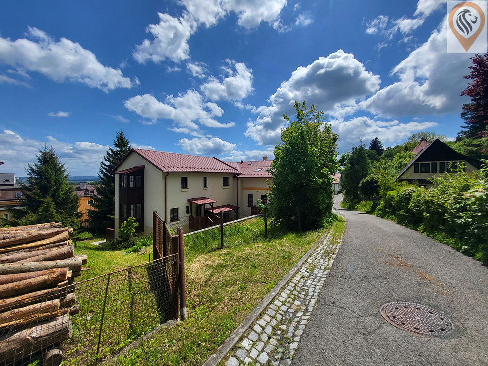 Prodej bytu 2+kk 49 m², Žacléř