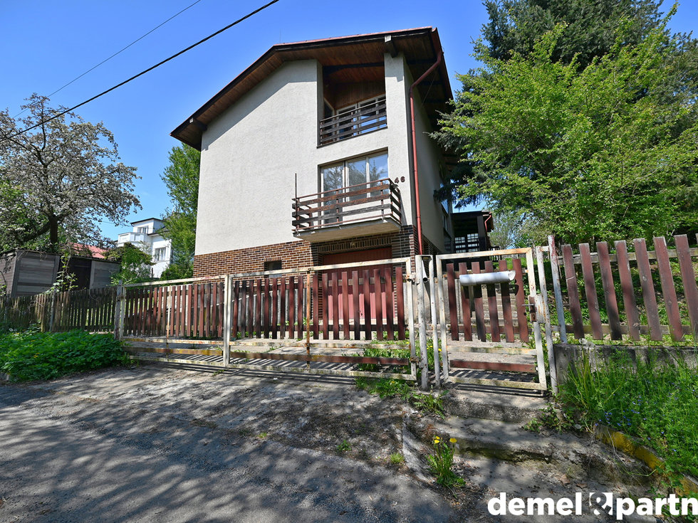 Prodej rodinného domu 193 m², Zahořany