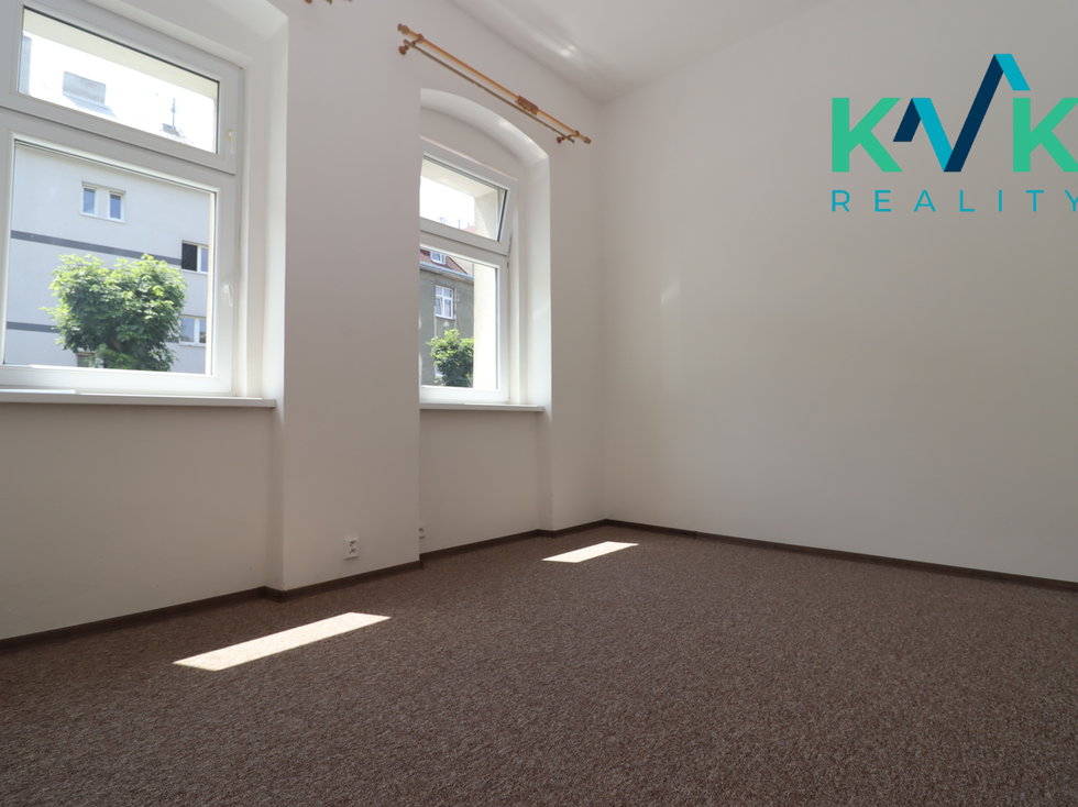 Prodej bytu 1+1 29 m², Karlovy Vary