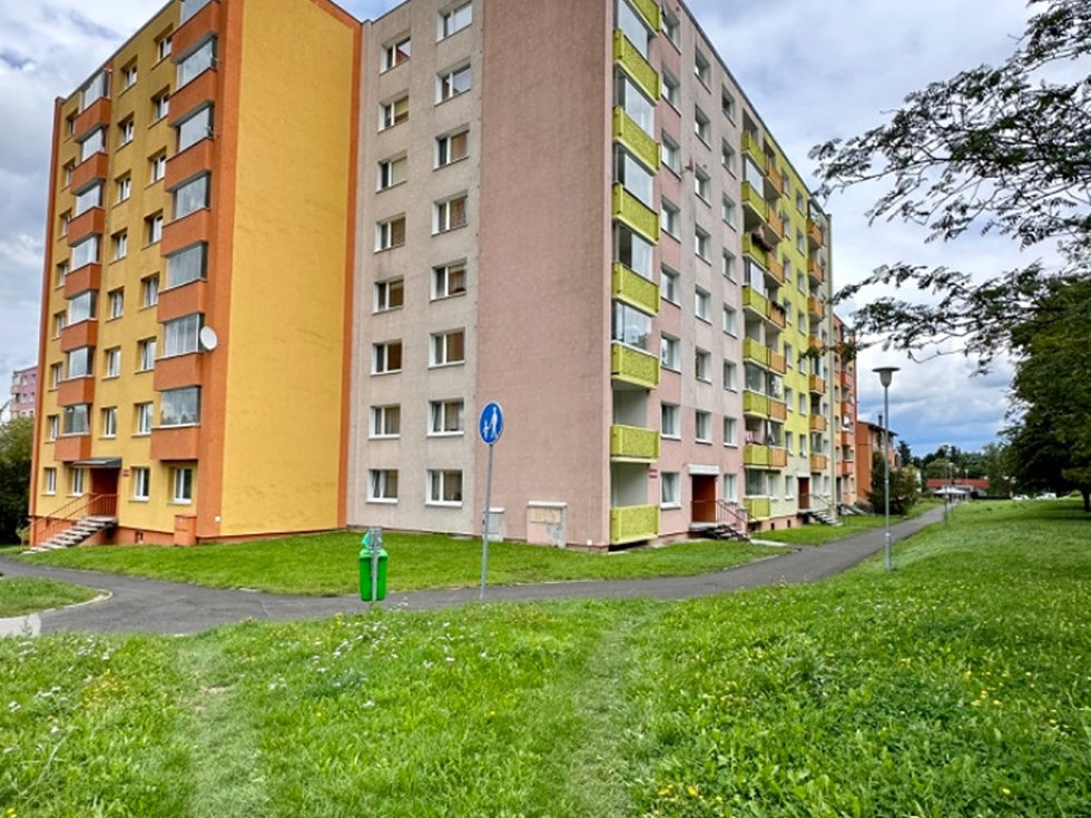 Prodej podílu bytu 1+1 35 m², Karlovy Vary