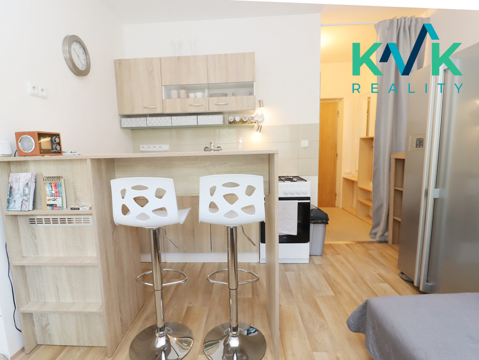 Prodej bytu 1+1 36 m², Loket