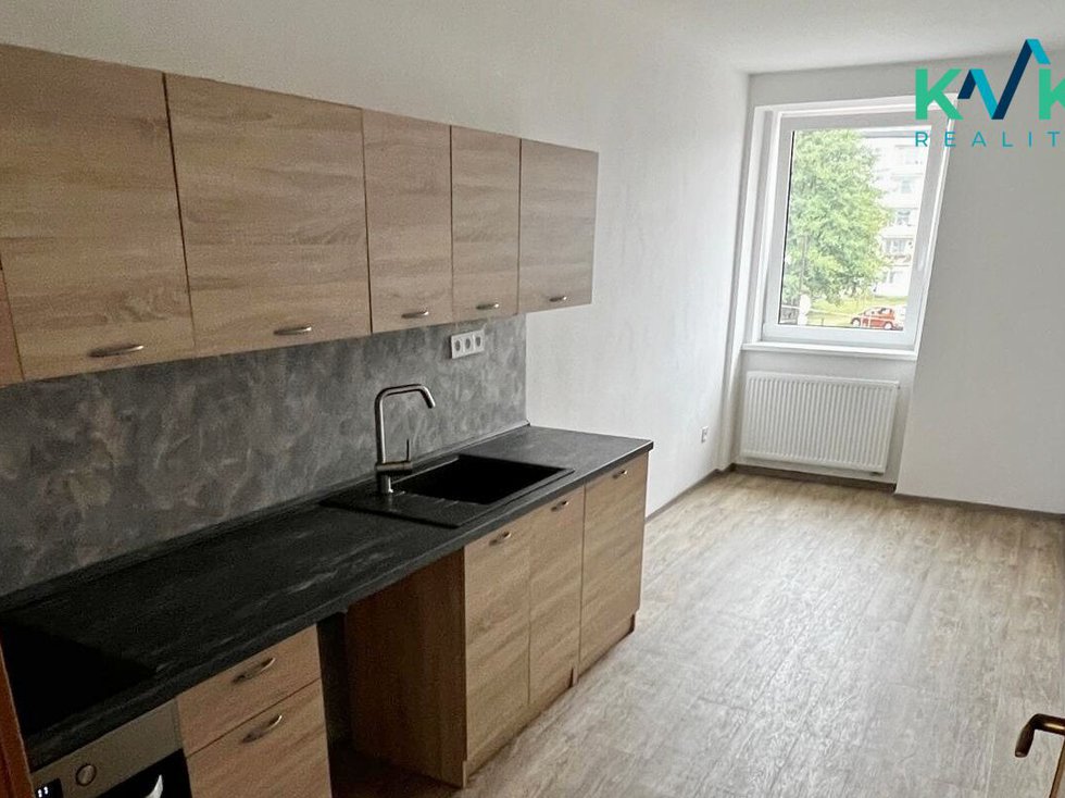 Pronájem bytu 3+1 85 m², Hroznětín