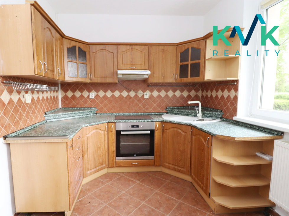 Pronájem bytu 2+1 48 m², Božičany