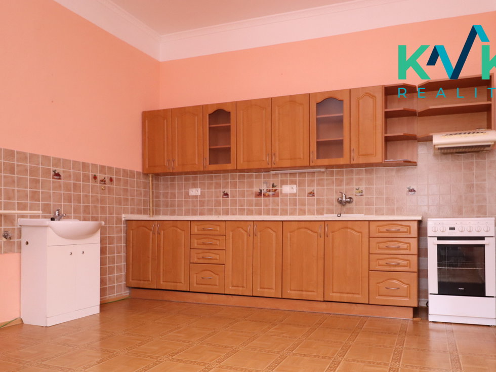 Prodej bytu 2+1 143 m², Březová