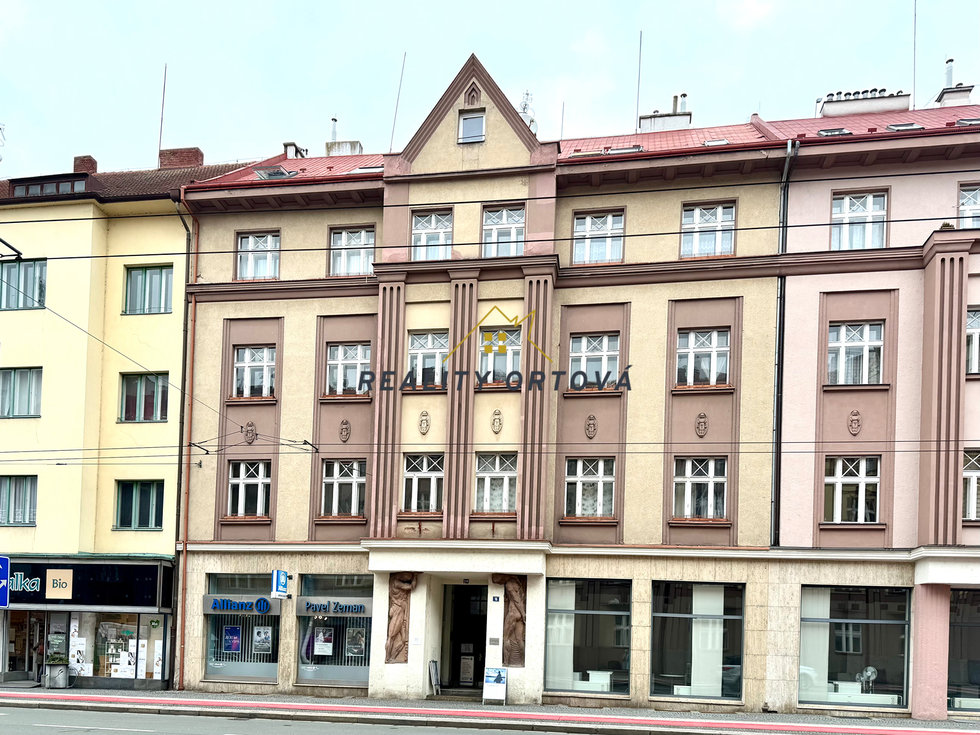 Dům