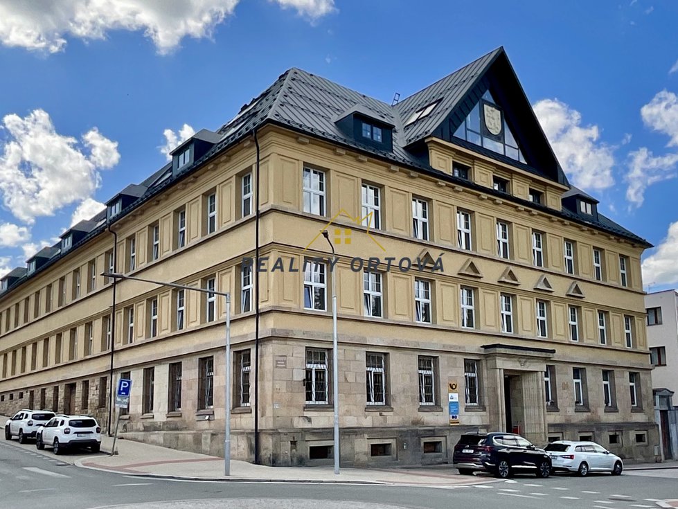 Dům