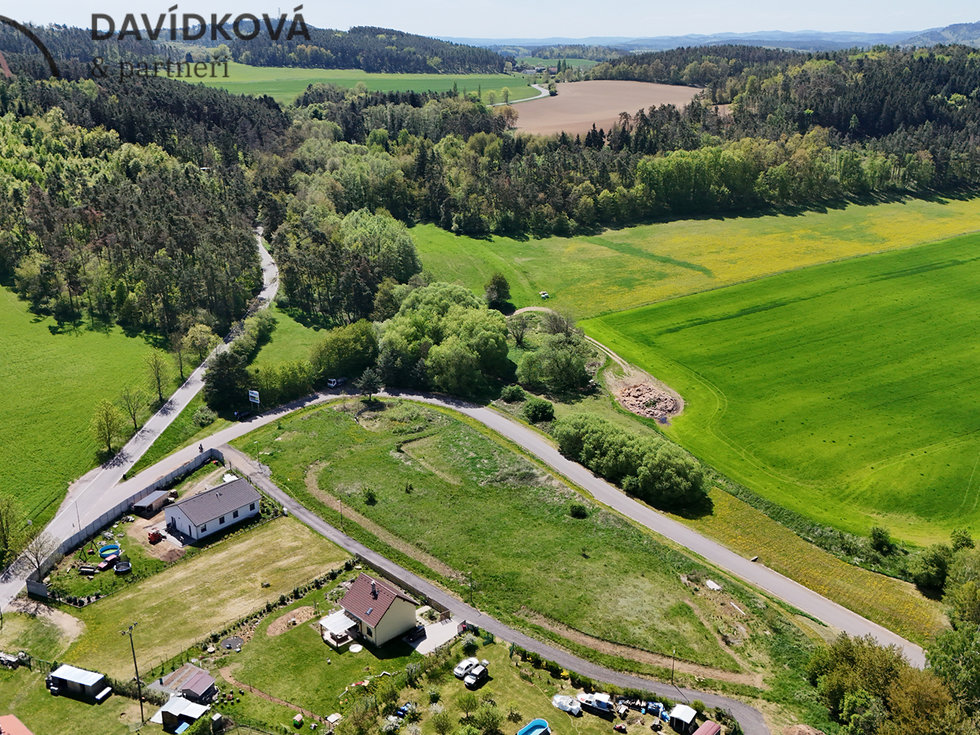 Prodej stavební parcely 7751 m², Chotilsko