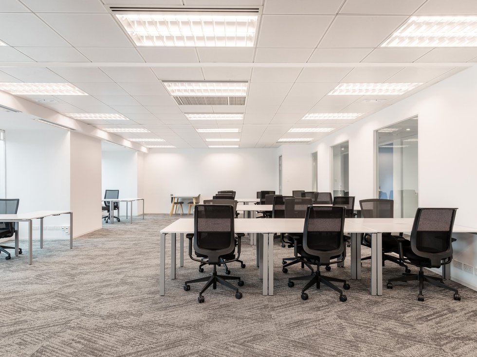 Regus Central Plaza 634 Wan Chai Hong Kong Large Office 2 - copia
