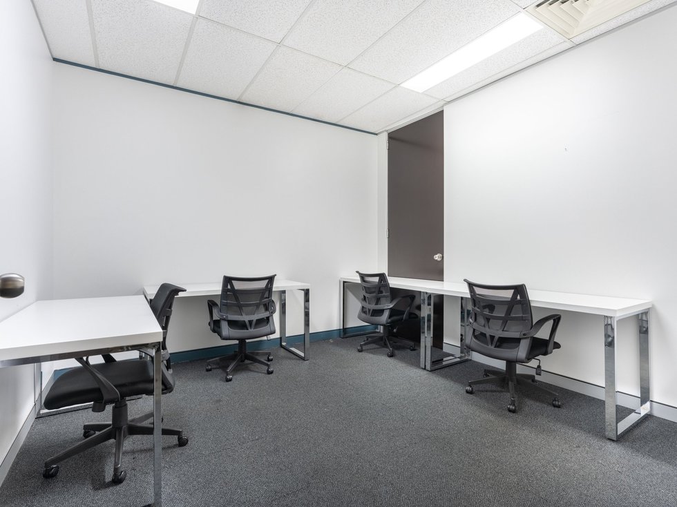 Generic Large Office_03