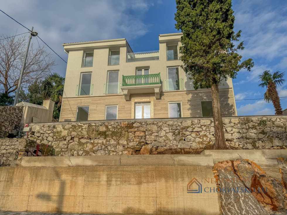Prodej bytu 2+kk 83 m²