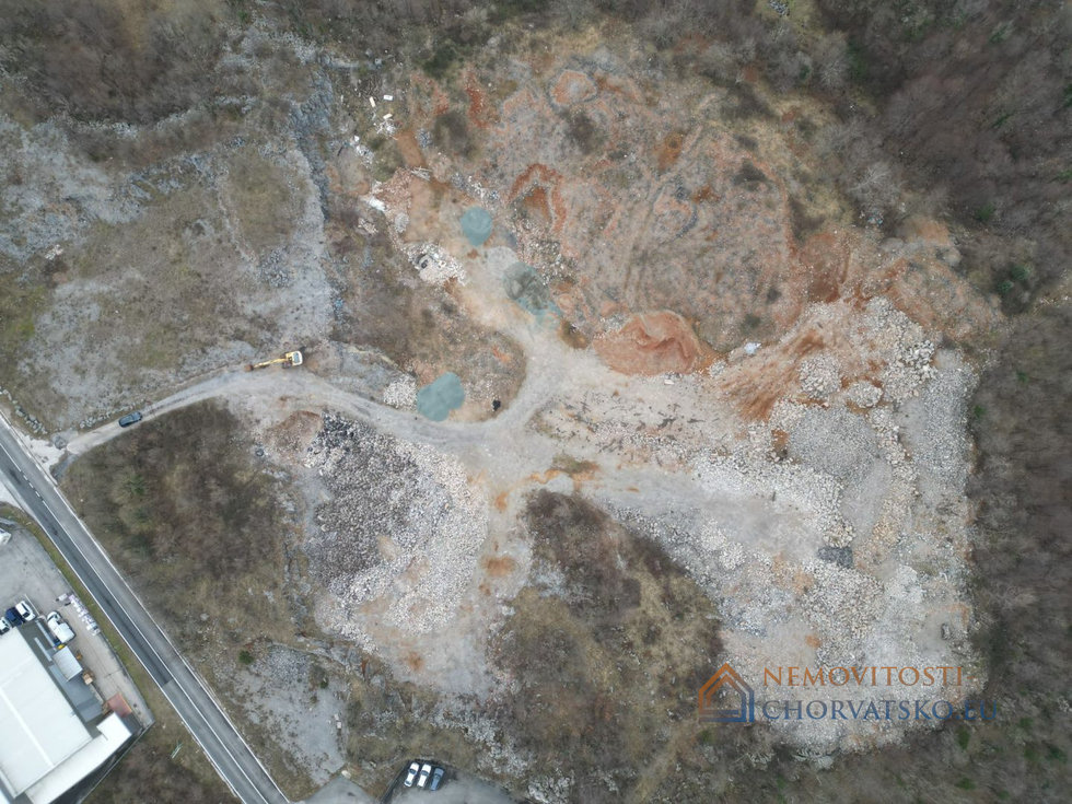 Prodej stavební parcely 2012 m²