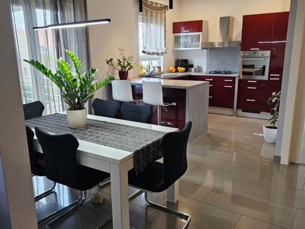 Prodej bytu 2+kk 131 m²