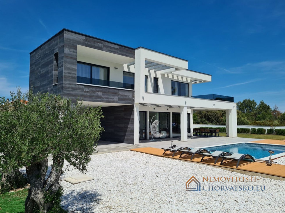 Prodej rodinného domu 260 m²