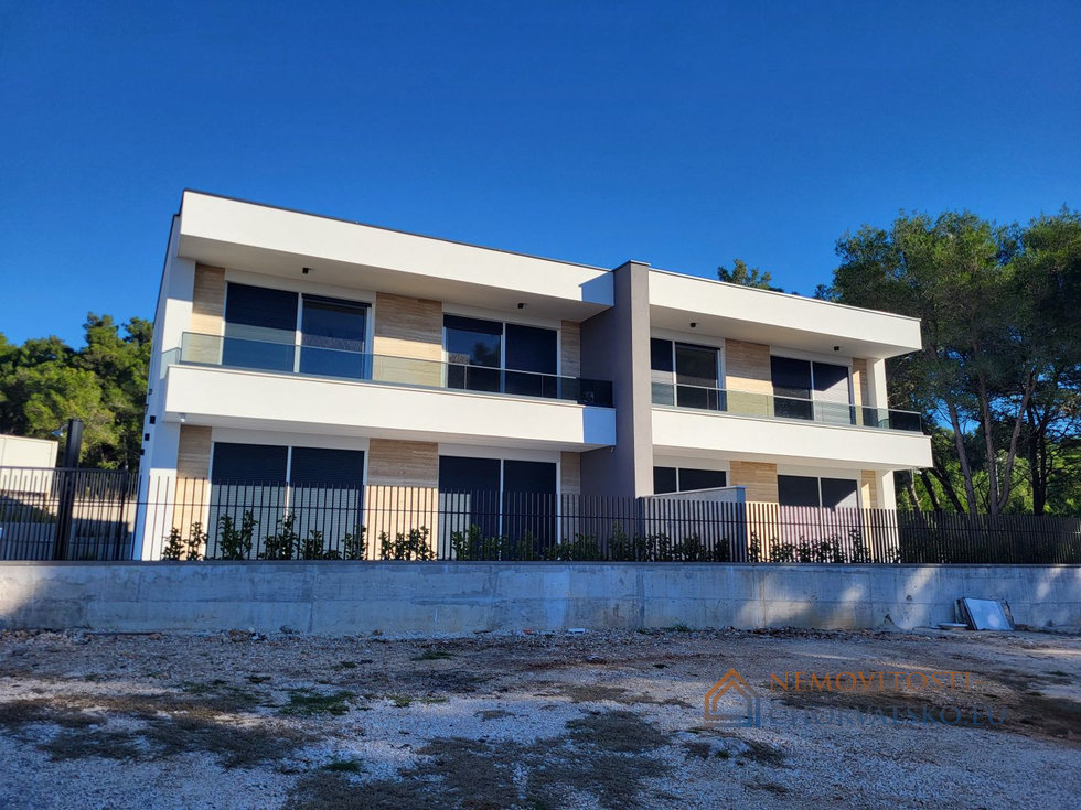 Prodej rodinného domu 181 m²