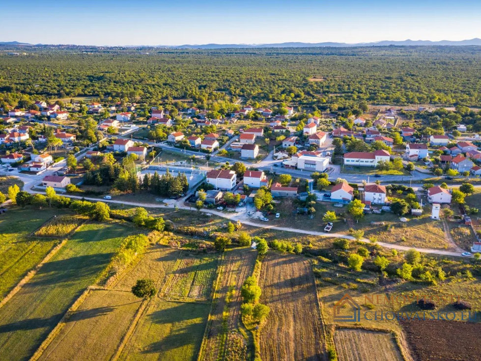 Prodej stavební parcely 1382 m²