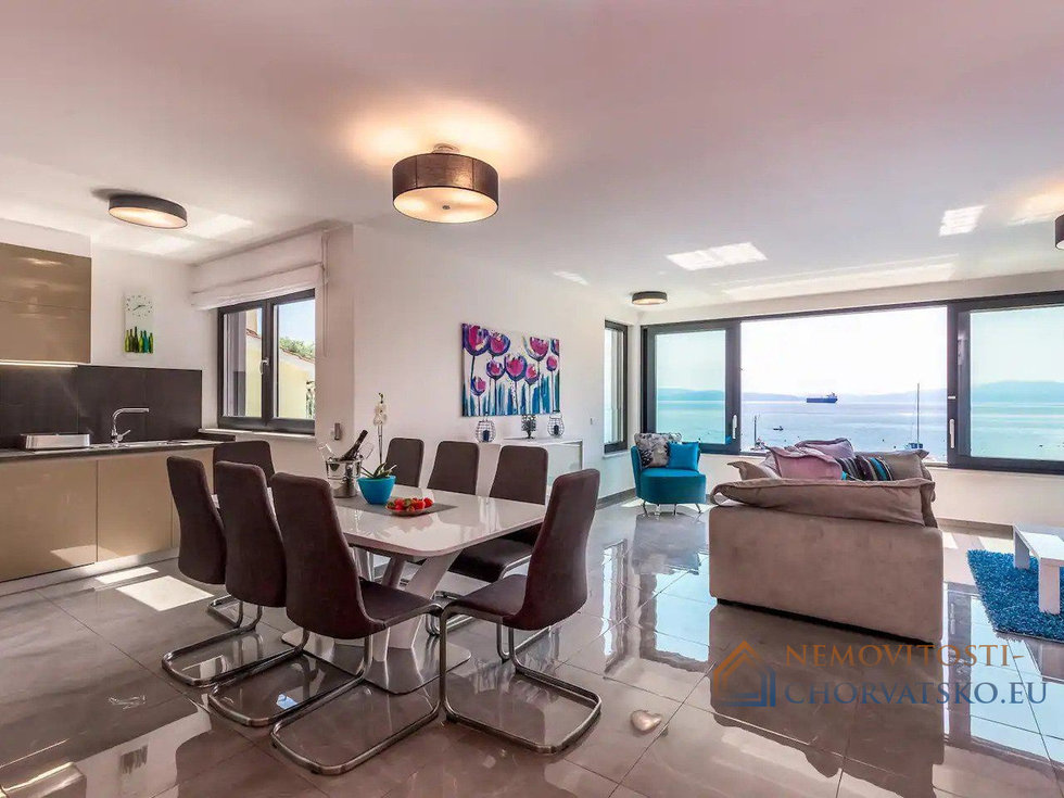 Pronájem bytu 3+kk 270 m²