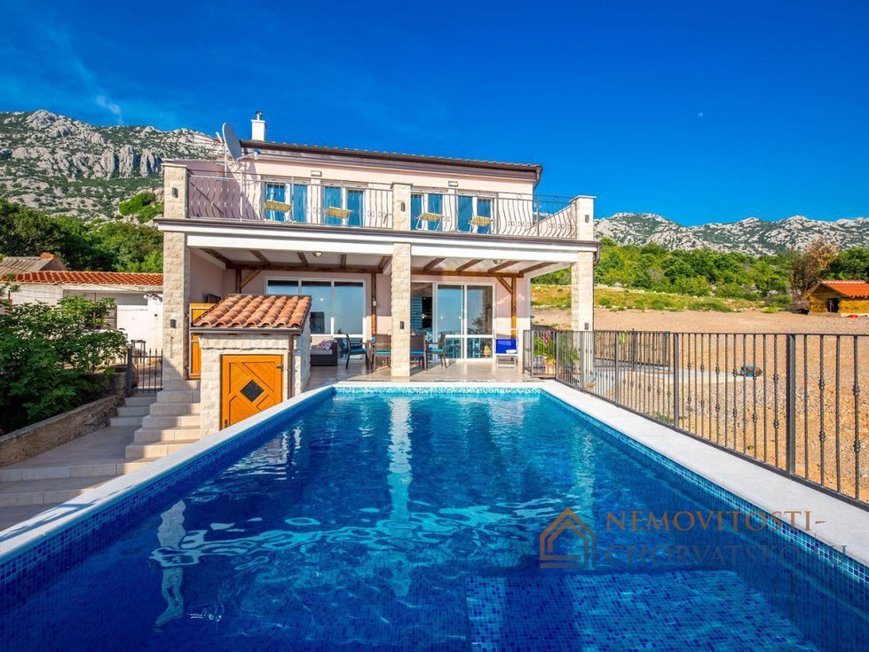 Prodej rodinného domu 260 m²