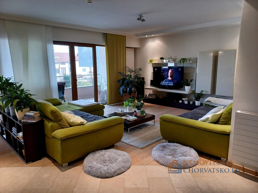 Prodej bytu 5+1 a více 266 m²