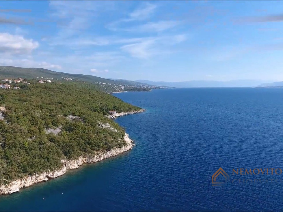 Prodej stavební parcely 750 m²