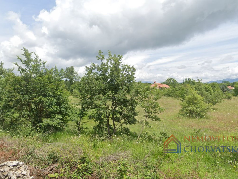 Prodej stavební parcely 8156 m²