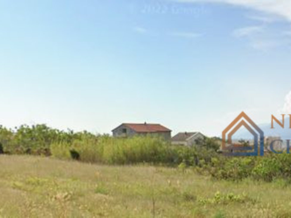 Prodej stavební parcely 1267 m²