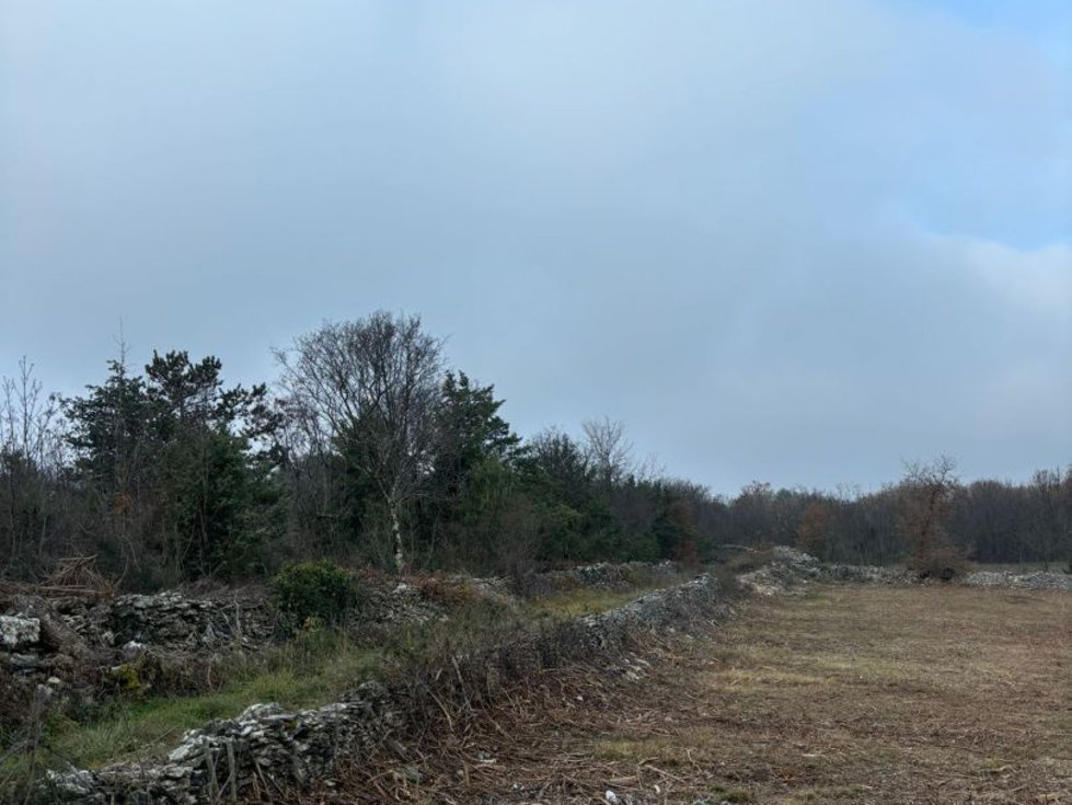 Prodej stavební parcely 748 m²