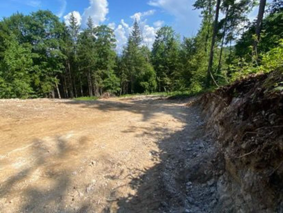 Prodej stavební parcely 2180 m²