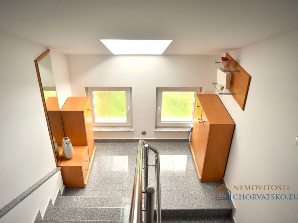 Prodej bytu 4+kk 186 m²