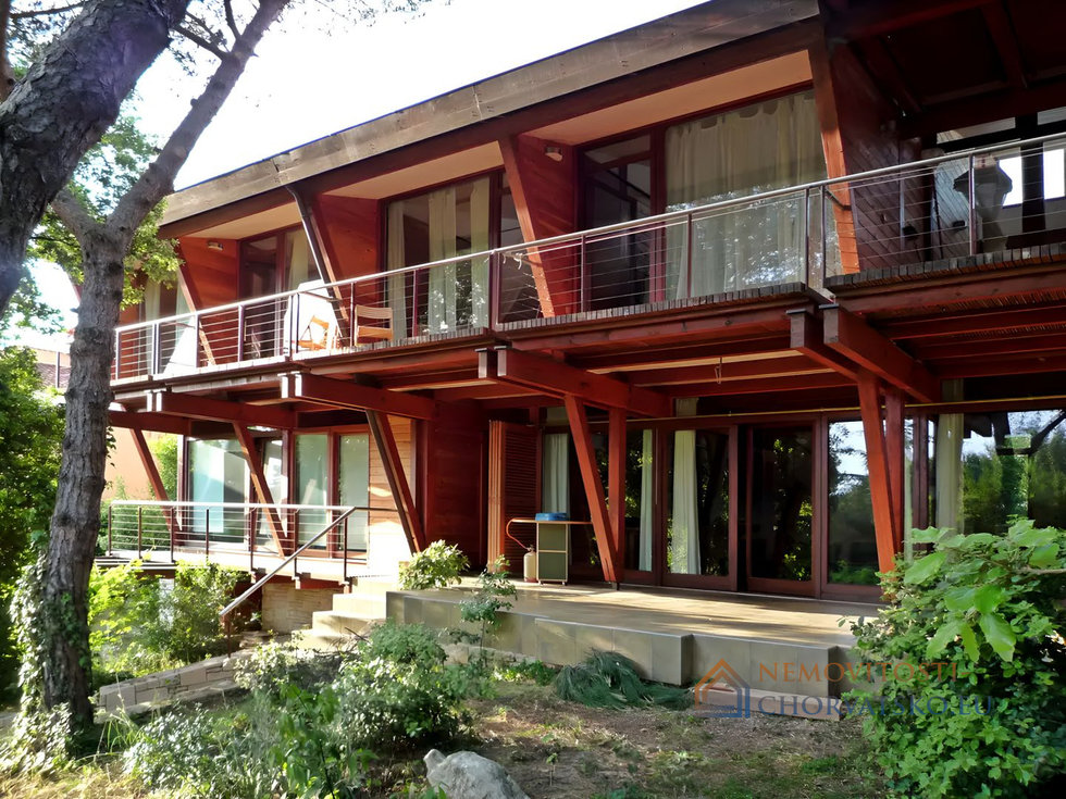 Prodej rodinného domu 362 m²